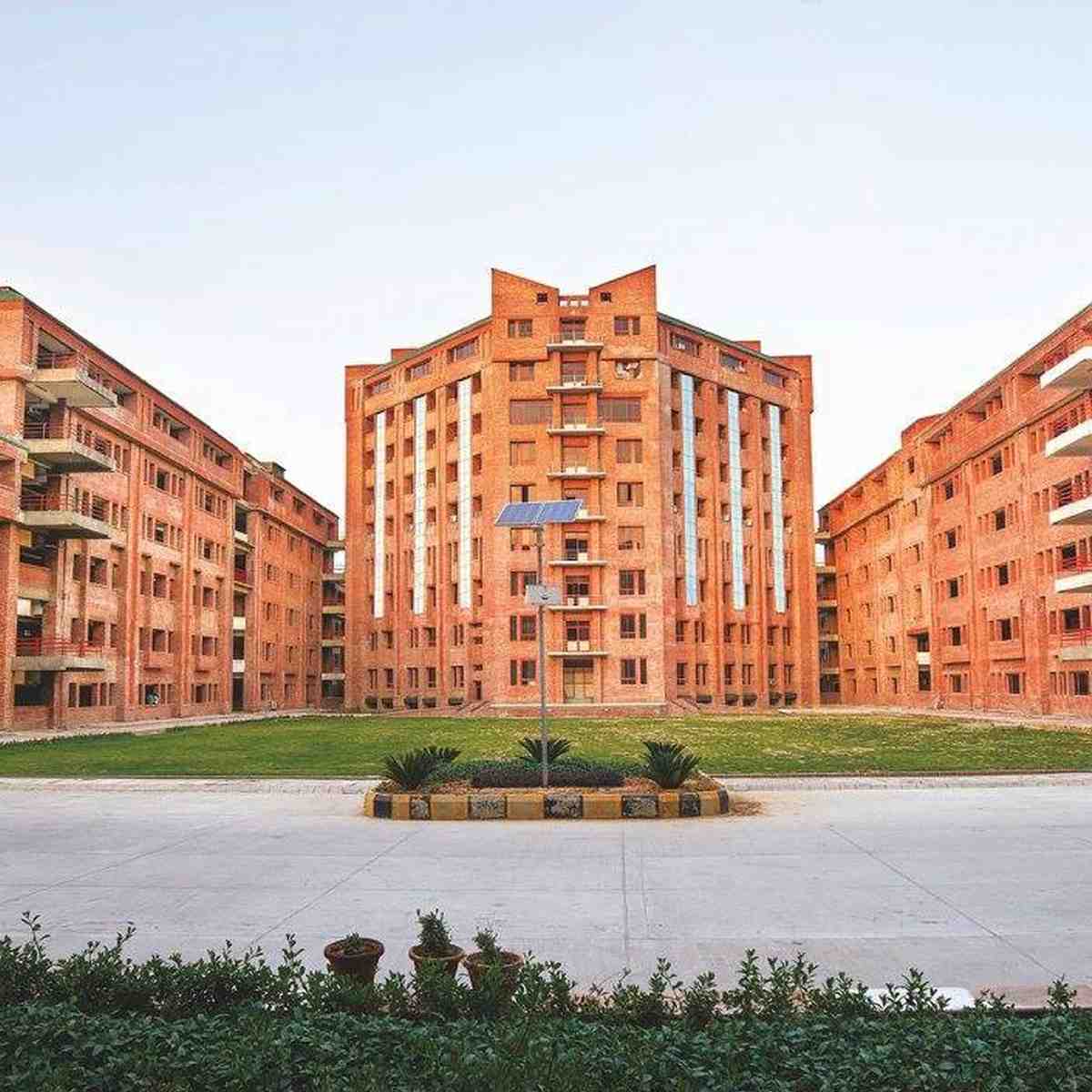 Sharda Medical College Noida